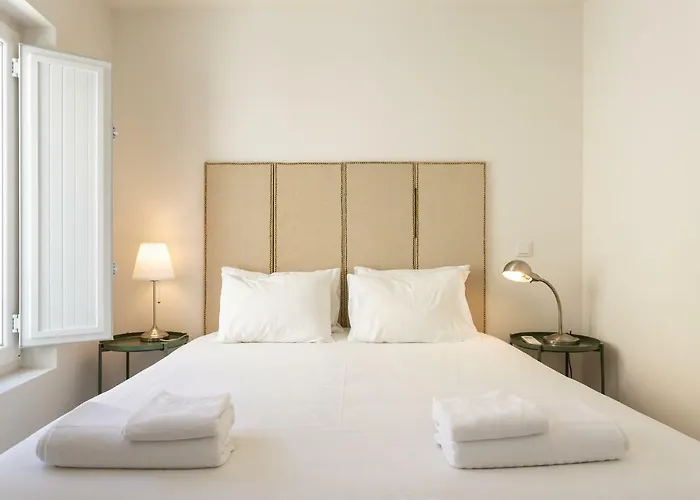 Martim Moniz - Tram 28 Lisboa