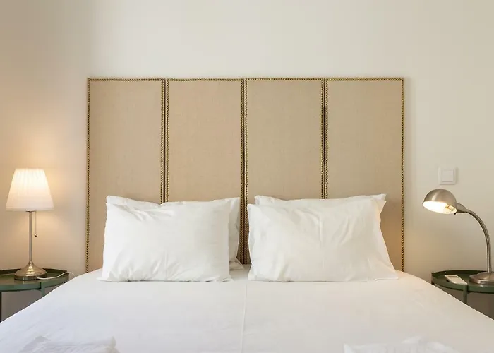 Martim Moniz - Tram 28 شقة *