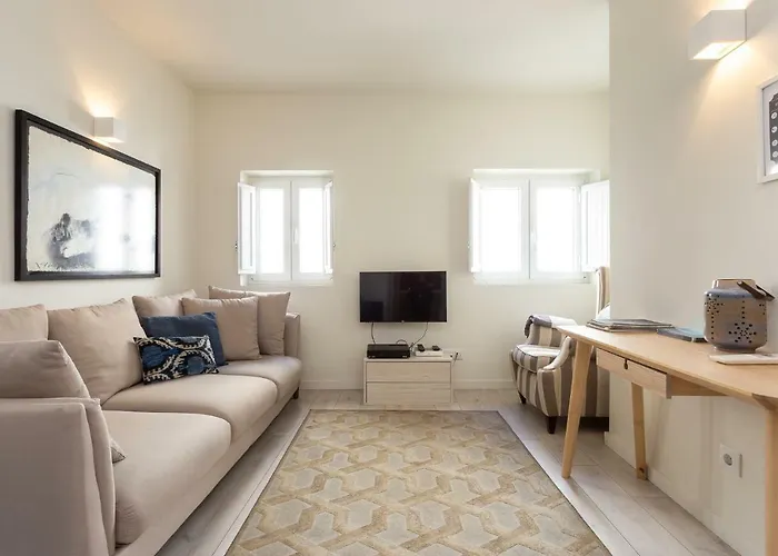 Martim Moniz - Tram 28 شقة *