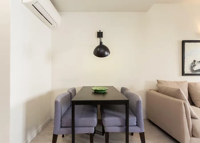 Martim Moniz - Tram 28 شقة *