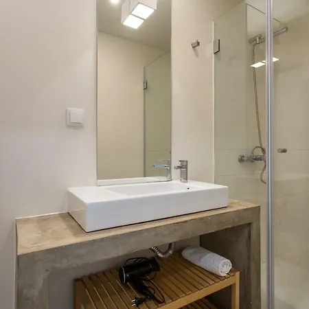 Martim Moniz - Tram 28 Апартаменти